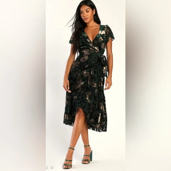 Chic Status | Dresses | Chic Status Emerald Green Floral Velvet Burnout Wrap  Midi Dress | Poshmark